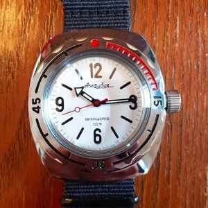 VOSTOK Diver "Amphibia" - 200 M watch - 1967 design (automatic)